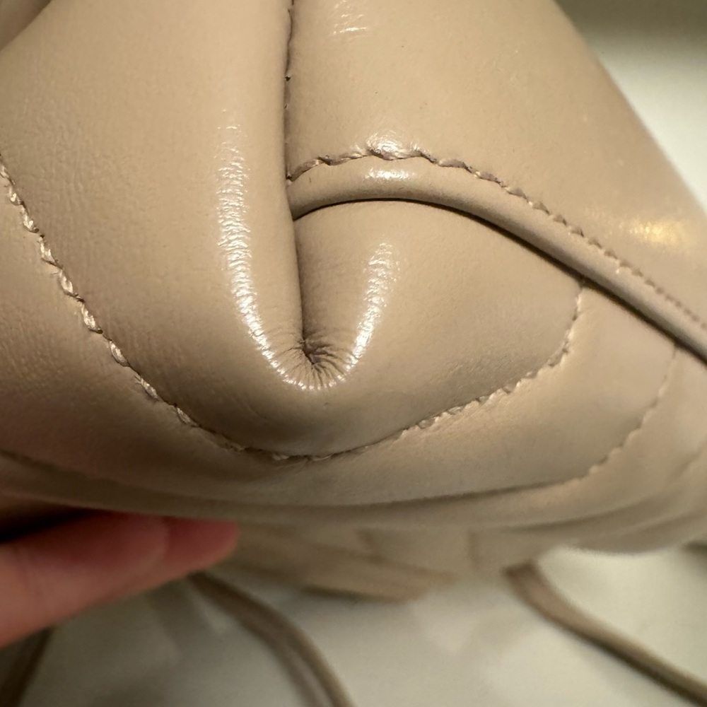 saint Laurent Lou lou bag in beige - Picture 7 of 12